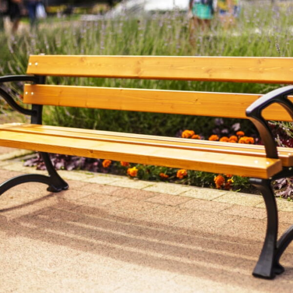 Ławka parkowa Łódzka z podłokietnikiem