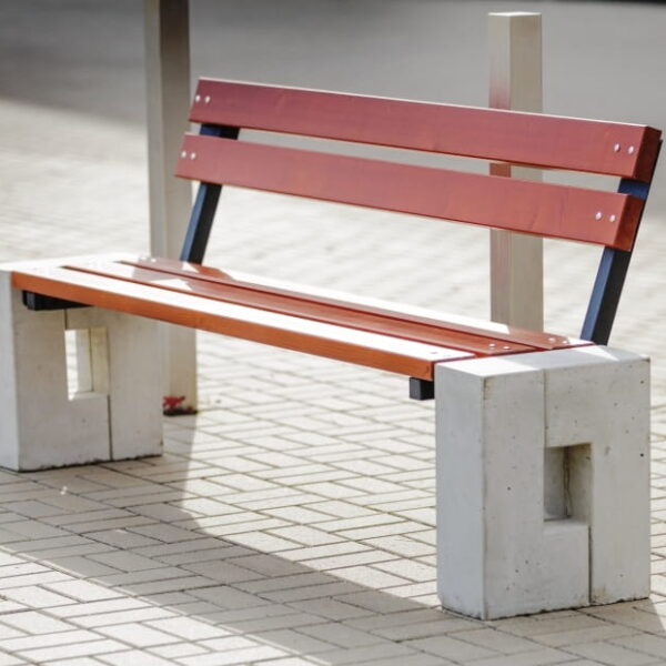Ławka parkowa z betonu architektonicznego ROMA